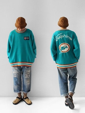 LOOK AT USさんのコーディネート