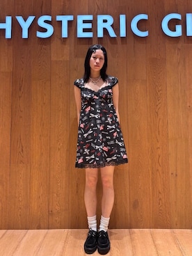 「HYSTERIC GLAMOUR（ヒステリックグラマー）のROCK HAPPENING柄 ワンピース（ワンピース）」を使った、ユウさん（レディース・168cm）の夏コーディネート