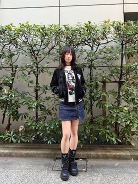 「アイテム（デニムスカート）」を使った、ユウさん（レディース・168cm）の秋コーディネート