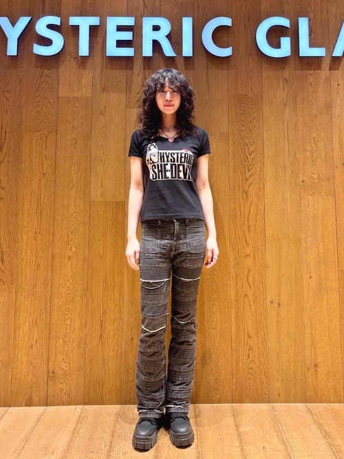 SHE DEVIL HEART刺繍 チビTシャツ　ブラック SHE DEVIL HEART刺繍 チビTシャツ|HYSTERIC GLAMOUR WOMEN | HYSTERIC
