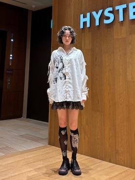 「HYSTERIC GLAMOUR（ヒステリックグラマー）のHYSTERIC TYPICAL GIRLS スリットリボンシャツ（シャツ/ブラウス、ホワイト系）」を使った、ユウさん（レディース・168cm）の夏コーディネート