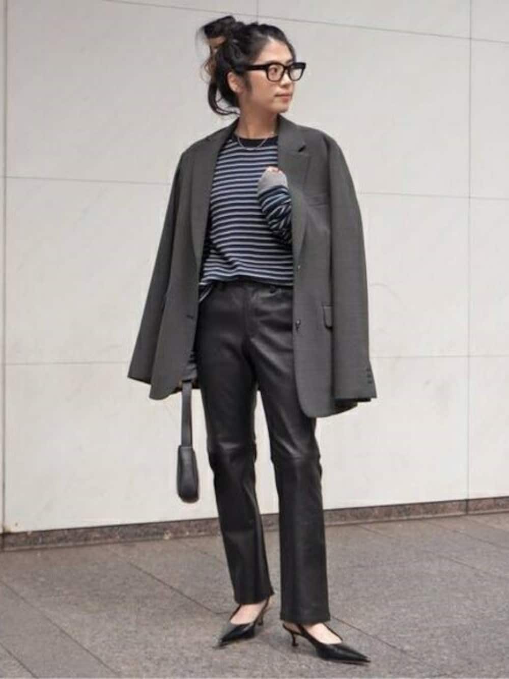 「ジャケット、冬コーデ、大人カジュアル、大人コーデ、低身長、低身長コーデ、秋冬コーデ、APSTUDIO、エーピーストゥディオ」｜「AP STUDIOのコンシャスジャケット（テーラードジャケット、グレー系）」を使った、OOHIRAさん（レディース・153cm）の秋コーディネートの1枚目の写真