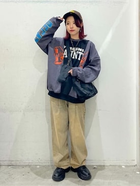 「アイテム（デニムパンツ、レッド系）」を使った、WEGOさん（レディース・163cm）の秋コーディネート