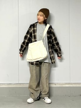 「アイテム（デニムパンツ、レッド系）」を使った、WEGOさん（レディース・150cm）の冬コーディネート