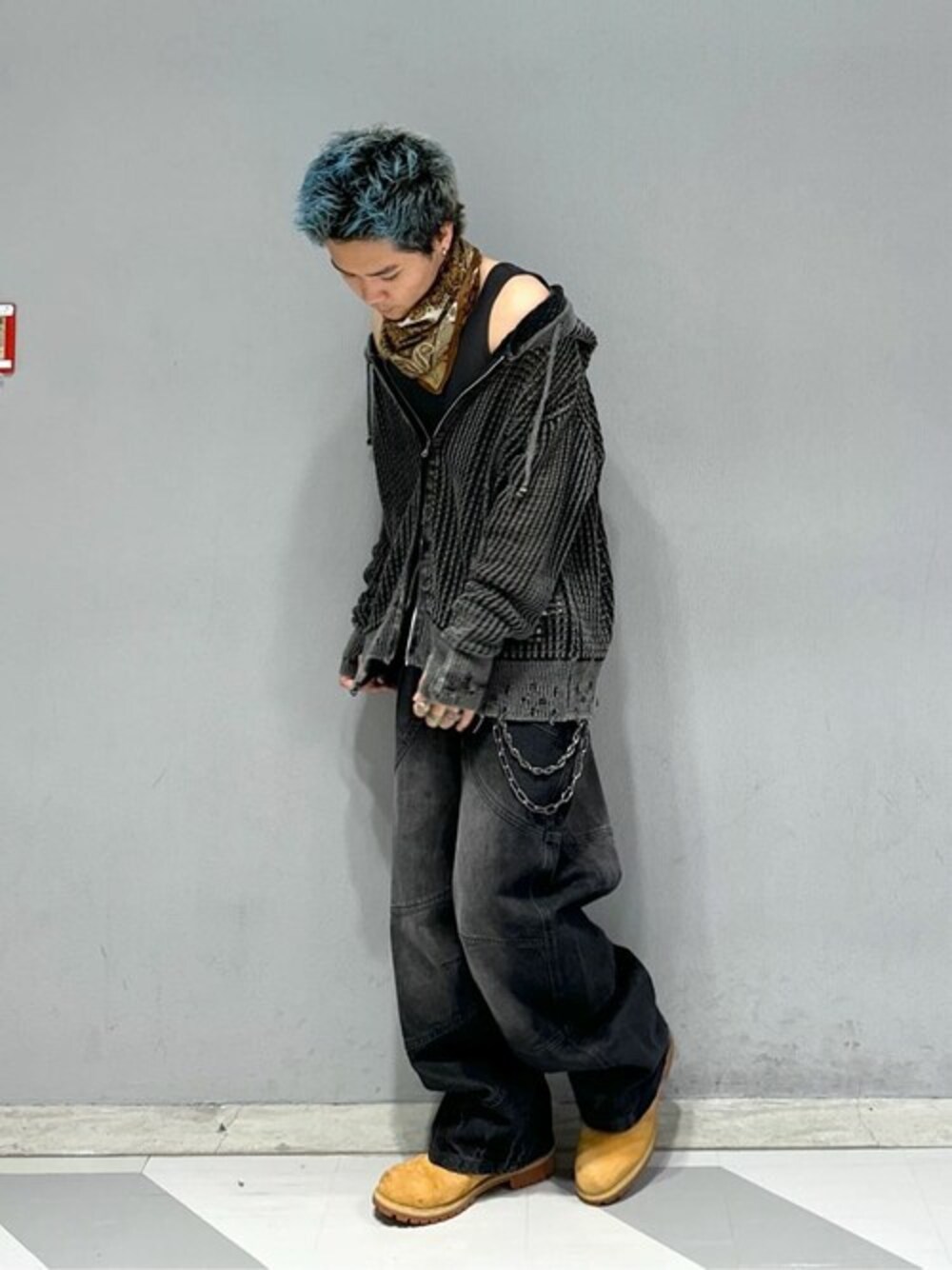 Figments（フィグメンツ）の「ブロックメッシュニットZIP
