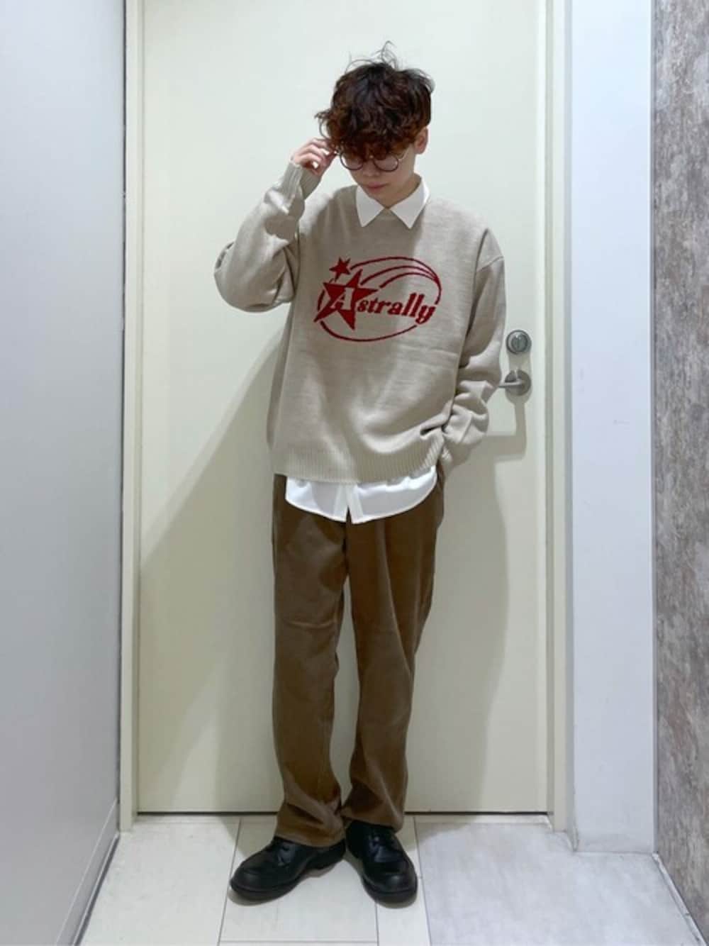 「ニット、プレッピー、休日スタイル、ユニセックス、メンズファッション、メンズコーデ、韓国ファッション、メンズアイテム、秋コーデ、シャツレイヤード」｜「WEGOのWEGO/【24年秋冬新作】ジャガードグラフィックプルオーバー（ニット/セーター、その他）」を使った、WEGOさん（メンズ・170cm）の秋コーディネートの1枚目の写真