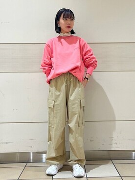 「タートル」｜「アイテム（スウェット）」を使った、新谷さん（レディース・157cm）の秋コーディネート