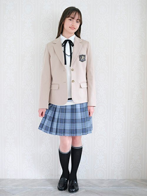 ご覧頂きありがとうございます。ポンポネットジュニアのスーツです。