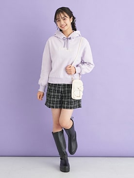 「ツイードパンツ」｜「アイテム（パーカー）」を使った、Lovetoxicさん（キッズ・151cm）の秋コーディネート
