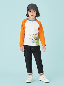 「アイテム（デニムパンツ、ブラック系）」を使った、Lovetoxicさん（キッズ・109cm）の春コーディネート
