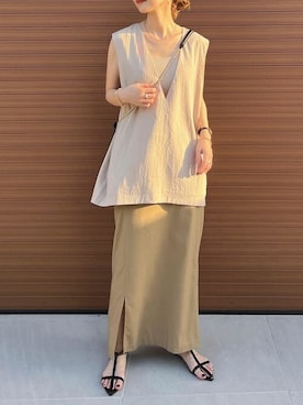 「アイテム（トップス、ベージュ系）」を使った、yukikoさん（レディース・161cm）の夏コーディネート