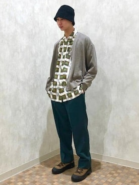 「BEAMS（ビームス）のアイテム（スラックス）」を使った、BEAMSさん（メンズ・180cm）の春コーディネート