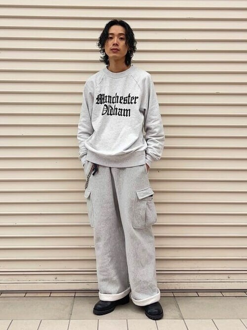 L/BEAMSビームス×チャンピオン/別注コラボ/カーゴスウェットパンツ/グレー スウェットパンツは〈Champion × BEAMS〉の別注で決まり