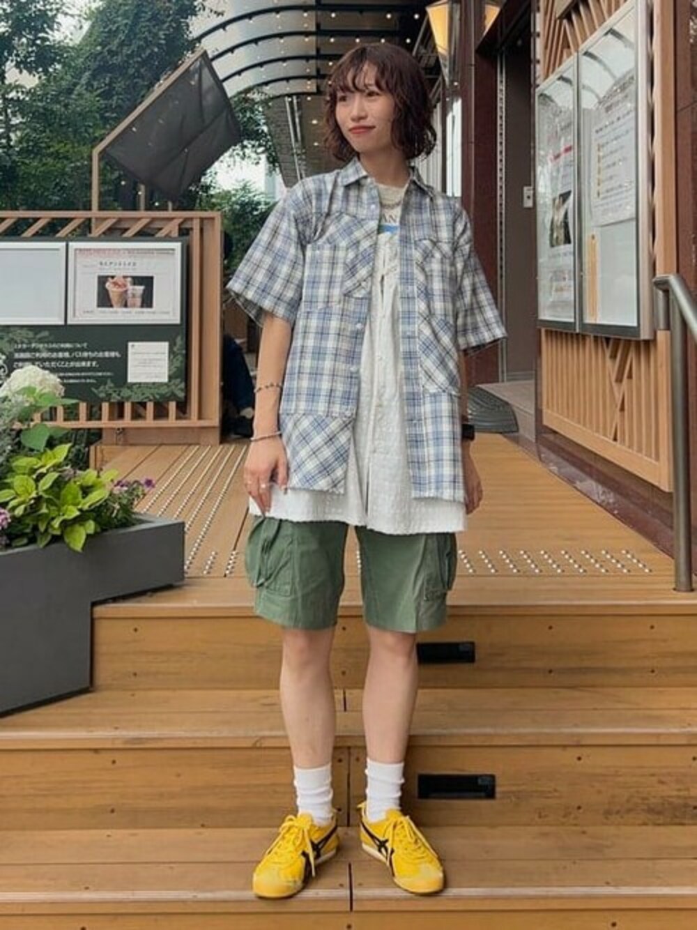 BEAMS BOY / カットワーク キャミソールを使った人気ファッション