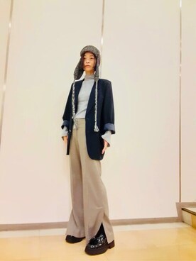 「アイテム（ニットキャップ/ビーニー、グレー系）」を使った、ca4laさん（レディース・155cm）の冬コーディネート
