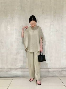 「BEARDSLEY（ビアズリー）のアイテム（スラックス）」を使った、BEARDSLEYさん（レディース・158cm）の春コーディネート
