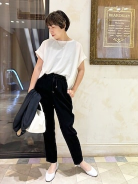 「BEARDSLEY」｜「アイテム（スラックス）」を使った、BEARDSLEYさん（レディース・157cm）の夏コーディネート