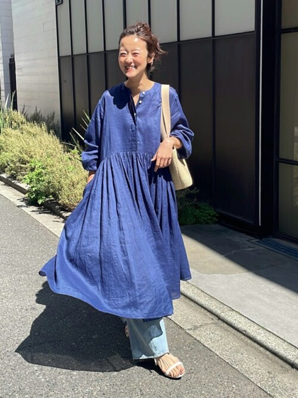 美品♡24SS商品　ビアズリー リネンギャザーワンピース 比翼 ピンク　長袖 BEARDSLEY（ビアズリー）の「リネンギャザーワンピース