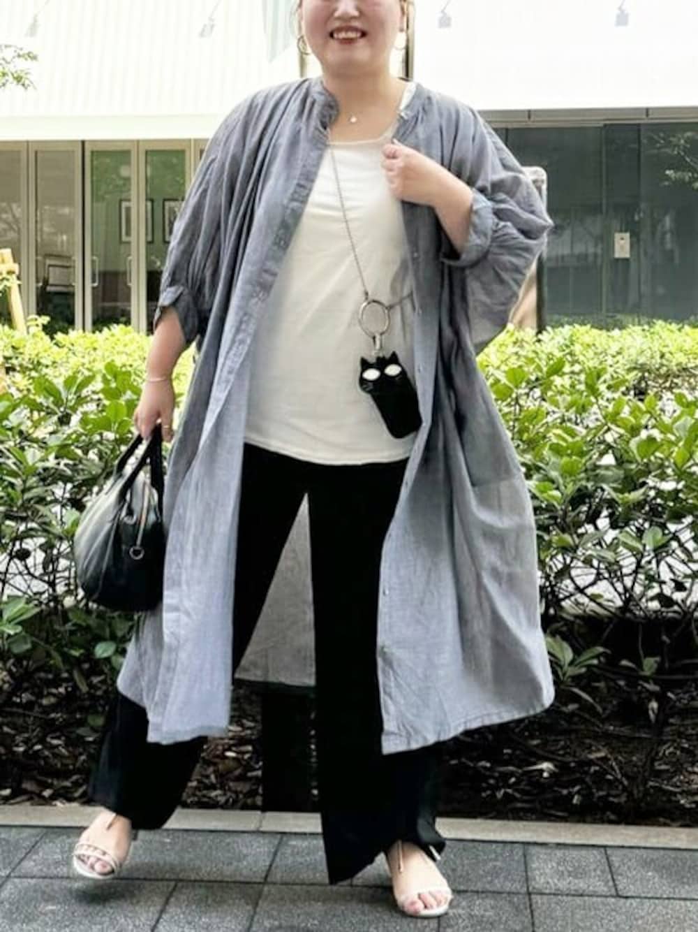 「ゆったり、体型カバー、ビアズリー、BEARDSLEY」｜「BEARDSLEYのシャツタンク（タンクトップ、ホワイト系）」を使った、BEARDSLEYさん（レディース・158cm）の夏コーディネートの1枚目の写真