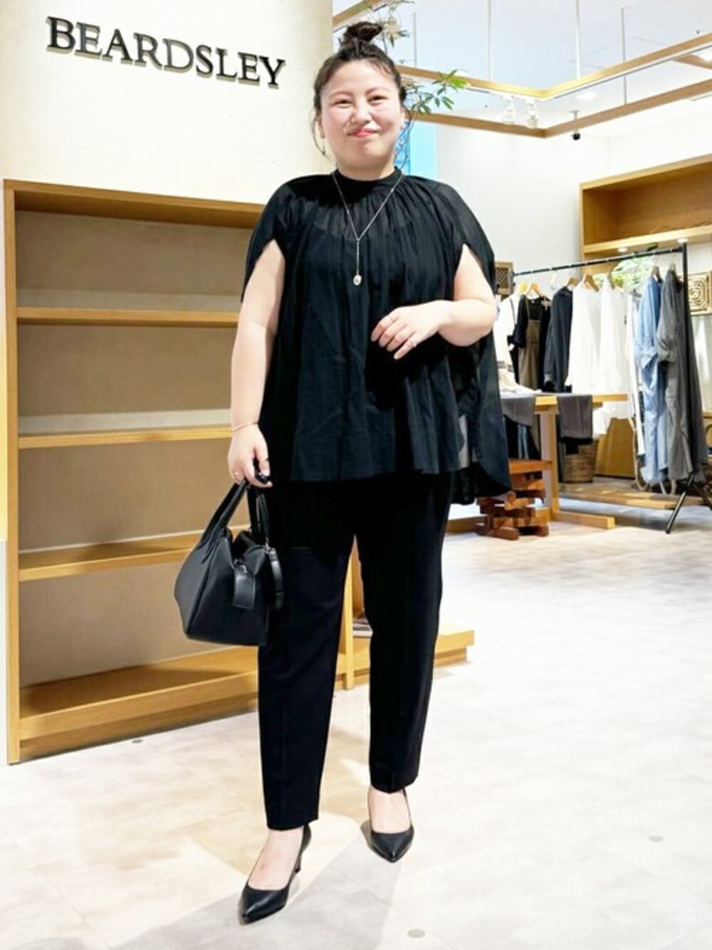 BEARDSLEY コットンシフォンギャザー丸ブラウス BEARDSLEY（ビアズリー