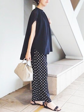 「アイテム（ボストンバッグ、グレー系）」を使った、BEARDSLEYさん（レディース・164cm）の夏コーディネート