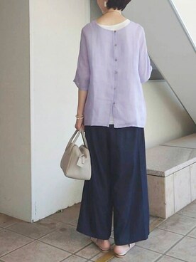 「アイテム（ボストンバッグ、グレー系）」を使った、BEARDSLEYさん（レディース・164cm）の夏コーディネート