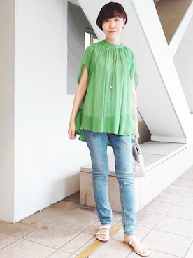 「アイテム（ボストンバッグ、グレー系）」を使った、BEARDSLEYさん（レディース・164cm）の夏コーディネート