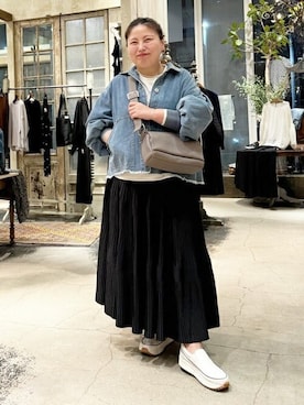 「BEARDSLEY」｜「アイテム（デニムジャケット）」を使った、BEARDSLEYさん（レディース・158cm）の秋コーディネート
