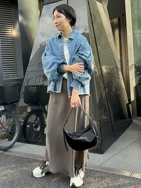 「BEARDSLEY」｜「アイテム（デニムジャケット）」を使った、BEARDSLEYさん（レディース・157cm）の秋コーディネート