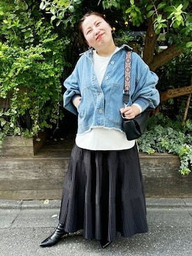 「BEARDSLEY」｜「アイテム（デニムジャケット）」を使った、BEARDSLEYさん（レディース・158cm）の秋コーディネート