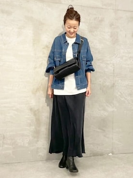 「BEARDSLEY」｜「アイテム（デニムジャケット）」を使った、BEARDSLEYさん（レディース・166cm）の秋コーディネート