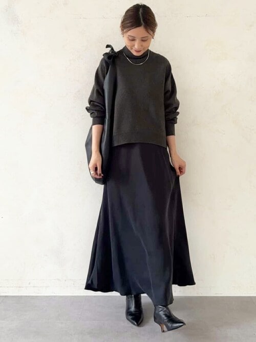 BEARDSLEY ウール バックリボン ブラウス ネイビー BEARDSLEY ウール バックリボン ブラウス ネイビー