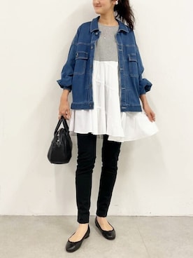 「BEARDSLEY」｜「アイテム（デニムジャケット）」を使った、BEARDSLEYさん（レディース・166cm）の冬コーディネート