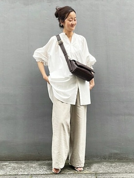 「BEARDSLEY」｜「アイテム（サンダル）」を使った、BEARDSLEYさん（レディース・166cm）の春コーディネート