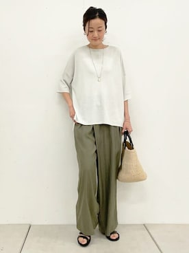 「BEARDSLEY」｜「アイテム（アクセサリー）」を使った、BEARDSLEYさん（レディース・166cm）の春コーディネート