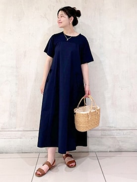 「BEARDSLEY」｜「アイテム（アクセサリー）」を使った、BEARDSLEYさん（レディース・157cm）の春コーディネート