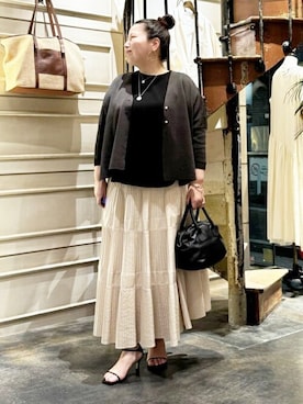 「BEARDSLEY」｜「アイテム（アクセサリー）」を使った、BEARDSLEYさん（レディース・158cm）の春コーディネート