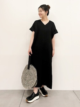 「BEARDSLEY」｜「アイテム（ワンピース/ドレス）」を使った、BEARDSLEYさん（レディース・157cm）の春コーディネート