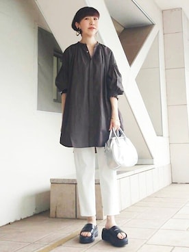 「BEARDSLEY」｜「アイテム（アクセサリー）」を使った、BEARDSLEYさん（レディース・164cm）の春コーディネート