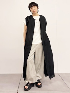 「BEARDSLEY」｜「アイテム（サンダル）」を使った、BEARDSLEYさん（レディース・157cm）の春コーディネート