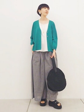 「BEARDSLEY」｜「アイテム（サンダル）」を使った、BEARDSLEYさん（レディース・164cm）の春コーディネート