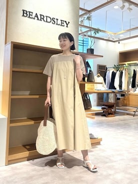 「BEARDSLEY」｜「アイテム（ワンピース/ドレス）」を使った、BEARDSLEYさん（レディース・160cm）の春コーディネート