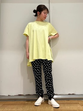 「チュニック」｜「アイテム（スリッポン）」を使った、ぞえちゃんさん（レディース・164cm）の春コーディネート