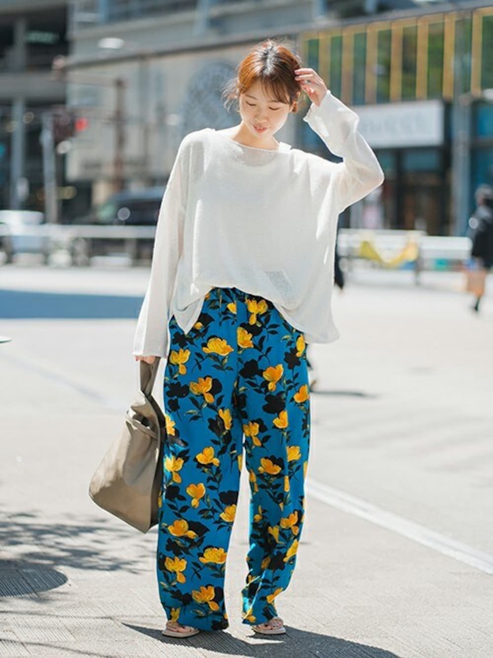 「柄パンツ、ss、プルオーバー、fashion、リネン、スピック＆スパン、WOMEN、Spick & Span(Spick & Span)」｜「Spick & Spanのリネンミックス2WAYプルオーバー（ニット/セーター、ホワイト系）」を使った、さく*さん（レディース・161cm）の春コーディネートの1枚目の写真