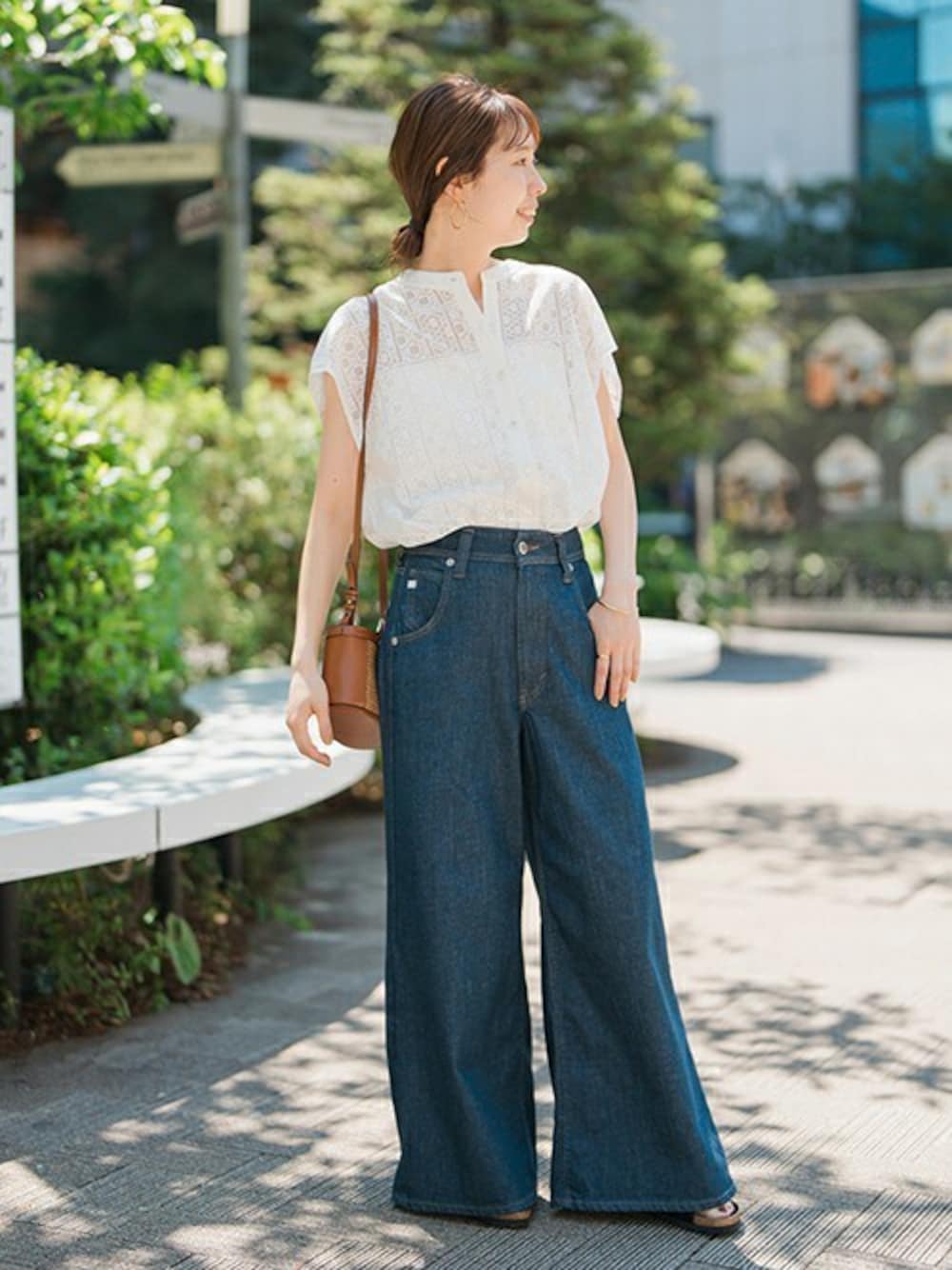 「ss、レース、fashion、シャツスタイル、スピック＆スパン、WOMEN、Spick & Span(Spick & Span)」｜「Spick & Spanの《WEB限定》PEレースフレンチスリーブシャツ（シャツ/ブラウス、ホワイト系）」を使った、さく*さん（レディース・161cm）の春コーディネートの1枚目の写真