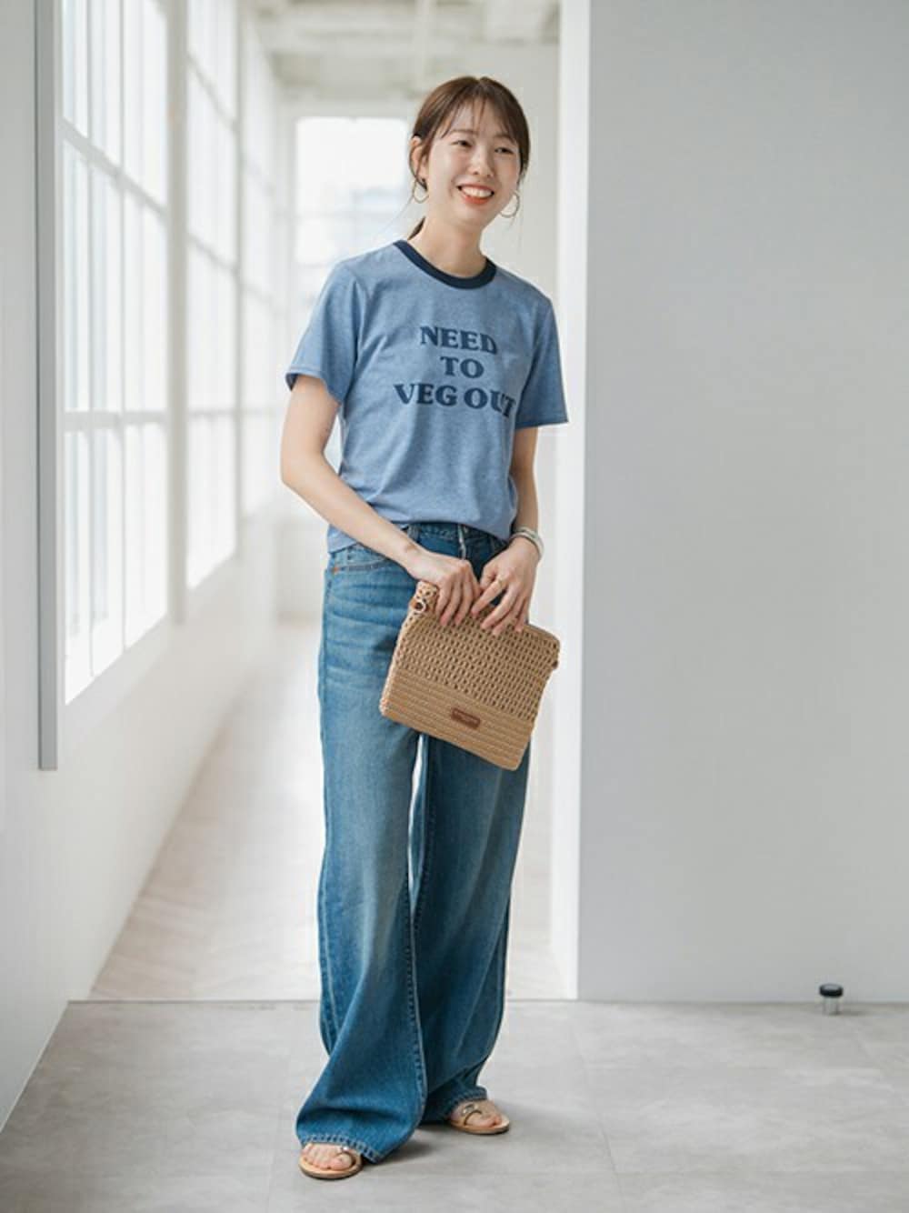 「デニム、ロゴT、ss、ブルー、fashion、Levi's、スピック＆スパン、WOMEN、Spick & Span(Spick & Span)」｜「Spick & SpanのリンガーロゴTシャツ（Tシャツ/カットソー、ブルー系）」を使った、さく*さん（レディース・161cm）の夏コーディネートの1枚目の写真