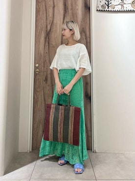 「アイテム（ゴールド系）」を使った、ROSE BUD STAFFさん（レディース・158cm）の夏コーディネート