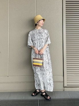 「CHIGNON（シニヨン）のアイテム（ワンピース/ドレス）」を使った、ROSE BUD STAFFさん（レディース・157cm）の夏コーディネート
