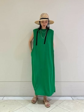 「KIWI（キィウイ）のアイテム」を使った、ROSE BUD STAFFさん（レディース・165cm）の夏コーディネート