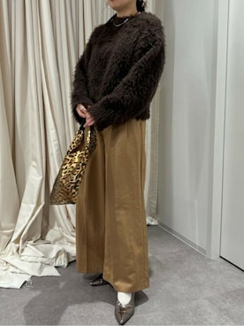 「サテンパンツ」｜「アイテム（ゴールド系）」を使った、ROSE BUD STAFFさん（レディース・163cm）の秋コーディネート